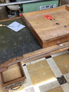 Réception d'un bureau chêne