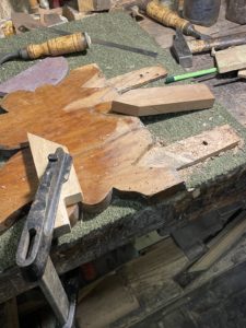 Dossier chaise alsacienne